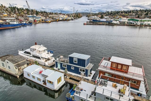 1080 W Ewing St Place #E5, Seattle, WA 98119