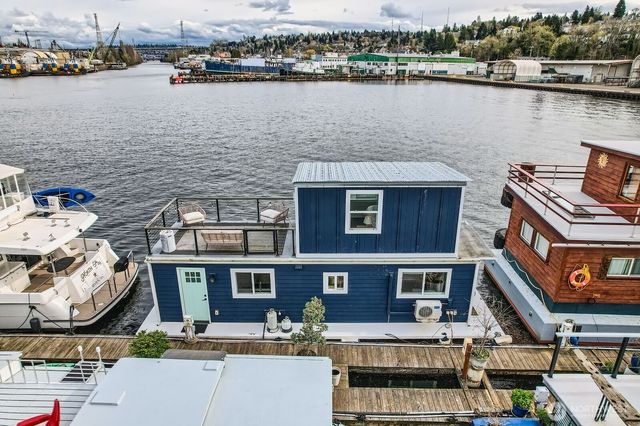 1080 W Ewing St Place #E5, Seattle, WA 98119