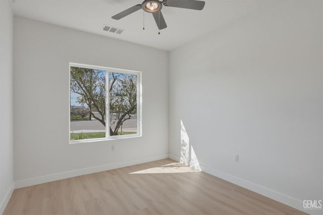 1646 Clinton Street, Delano, CA 93215