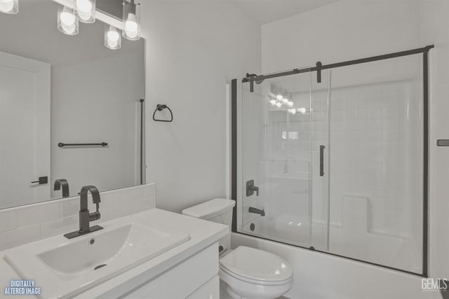 1646 Clinton Street, Delano, CA 93215