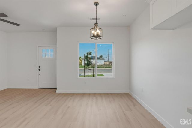 1646 Clinton Street, Delano, CA 93215