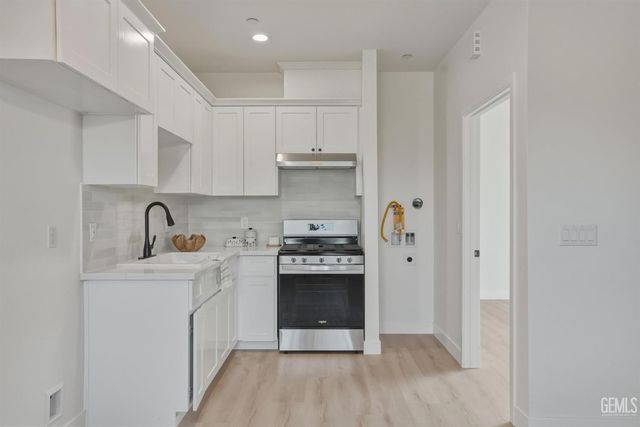 1646 Clinton Street, Delano, CA 93215