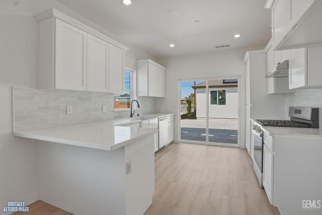 1646 Clinton Street, Delano, CA 93215