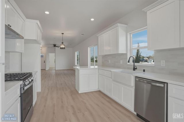 1646 Clinton Street, Delano, CA 93215