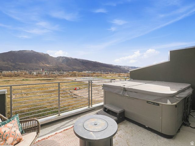 571 N 1400 W, Farmington, UT 84025