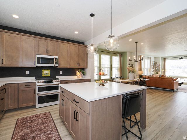 571 N 1400 W, Farmington, UT 84025