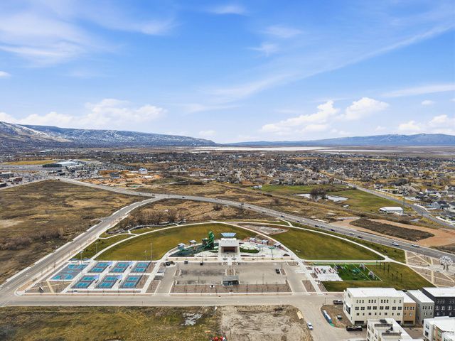 571 N 1400 W, Farmington, UT 84025