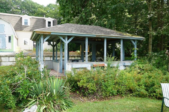 492 Kingman Street, Taunton, MA 02718
