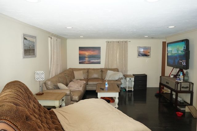 492 Kingman Street, Taunton, MA 02718