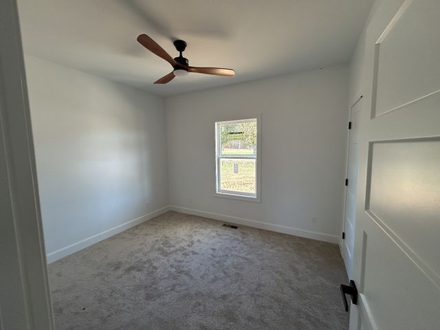 159 Creekside Lane, Lafayette, TN 37083