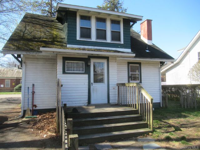 72 Waterstone Road, Greenwood Lake, NY 10925