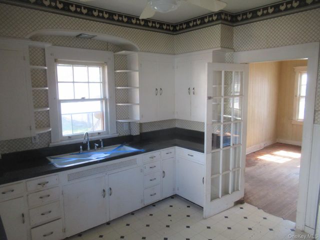 72 Waterstone Road, Greenwood Lake, NY 10925