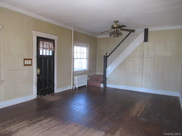 72 Waterstone Road, Greenwood Lake, NY 10925