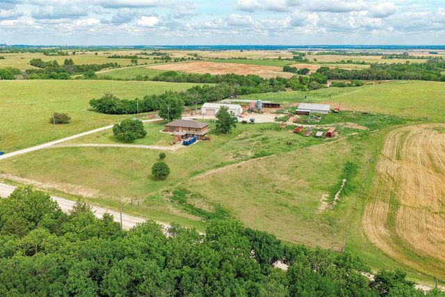 5501 E Shipton Rd., New Cambria, KS 67470