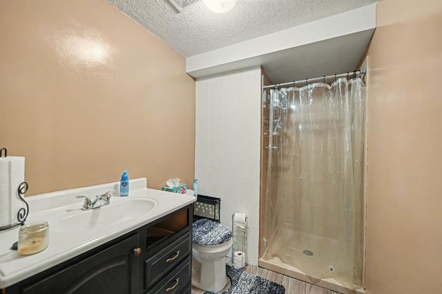 5501 E Shipton Rd., New Cambria, KS 67470