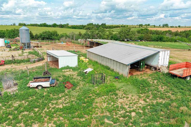 5501 E Shipton Rd., New Cambria, KS 67470