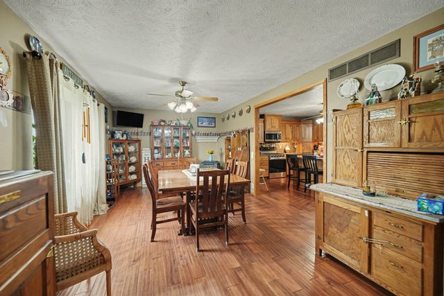 5501 E Shipton Rd., New Cambria, KS 67470