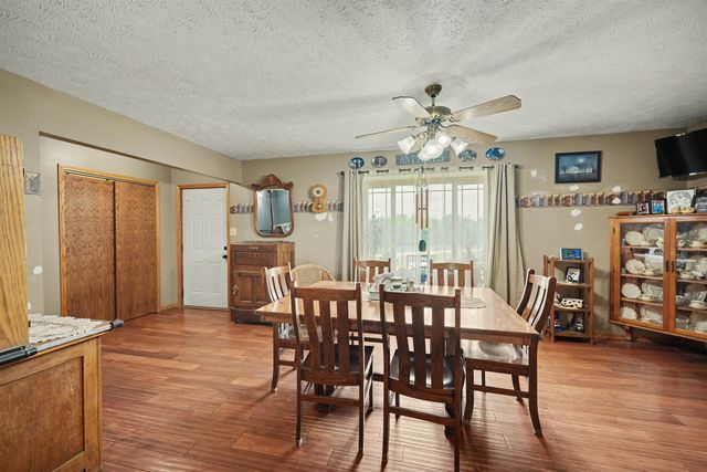 5501 E Shipton Rd., New Cambria, KS 67470