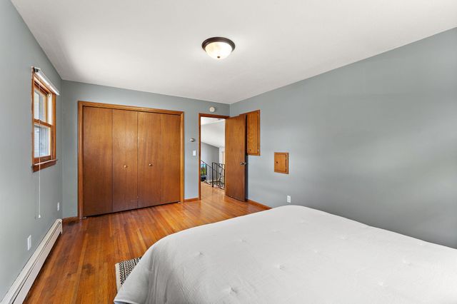 50 70th Way NE, Fridley, MN 55432