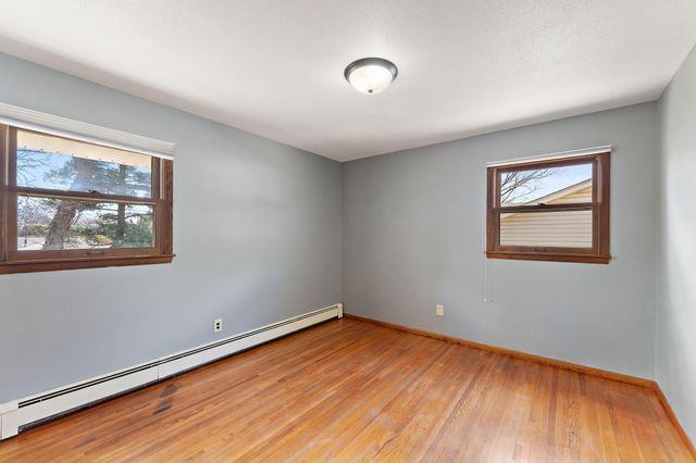 50 70th Way NE, Fridley, MN 55432