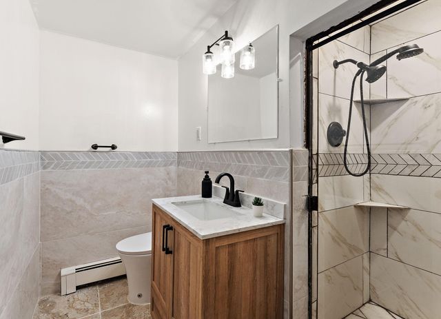 50 70th Way NE, Fridley, MN 55432