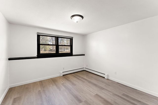 50 70th Way NE, Fridley, MN 55432