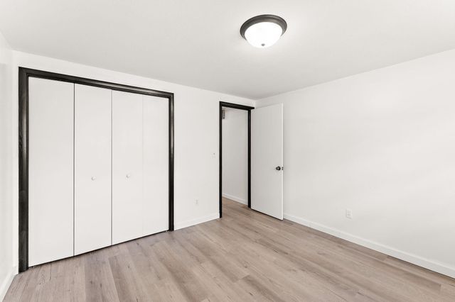 50 70th Way NE, Fridley, MN 55432