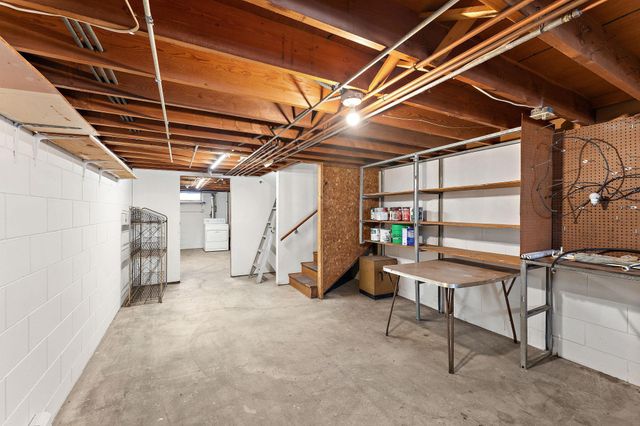 50 70th Way NE, Fridley, MN 55432