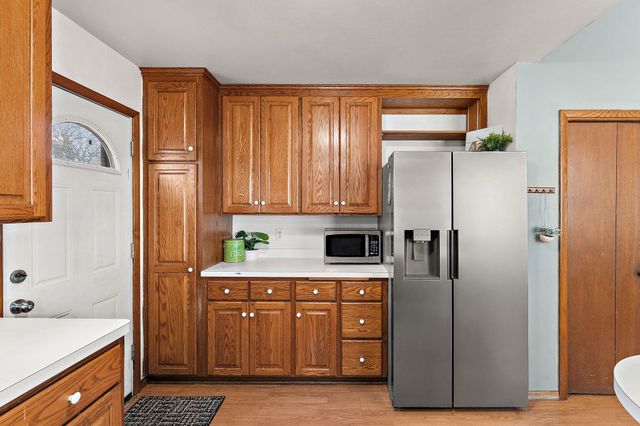 50 70th Way NE, Fridley, MN 55432