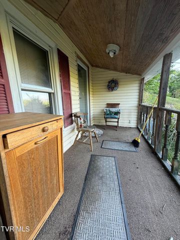 816 North 15 Street, Big Stone Gap, VA 24219
