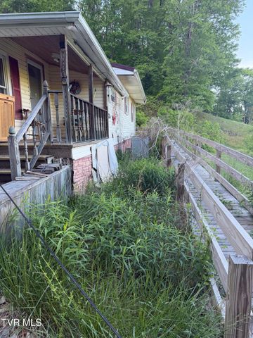 816 North 15 Street, Big Stone Gap, VA 24219
