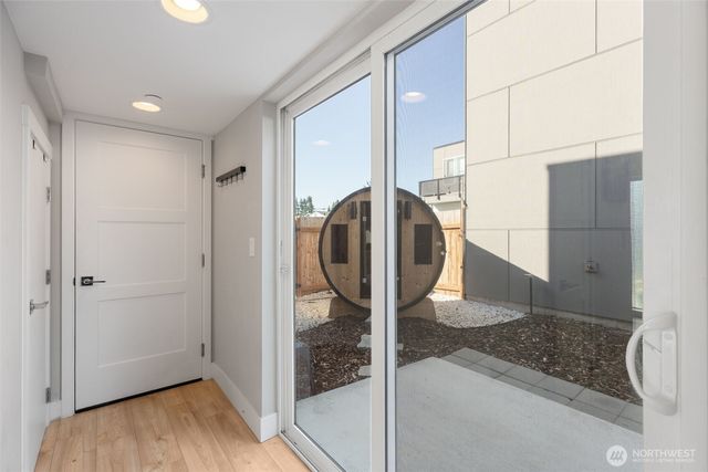 16021 11th Avenue SW, Seattle, WA 98166