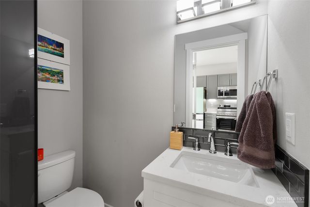 16021 11th Avenue SW, Seattle, WA 98166
