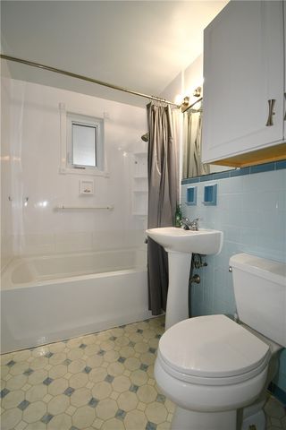 107 Queen Dr, Monroeville, PA 15146