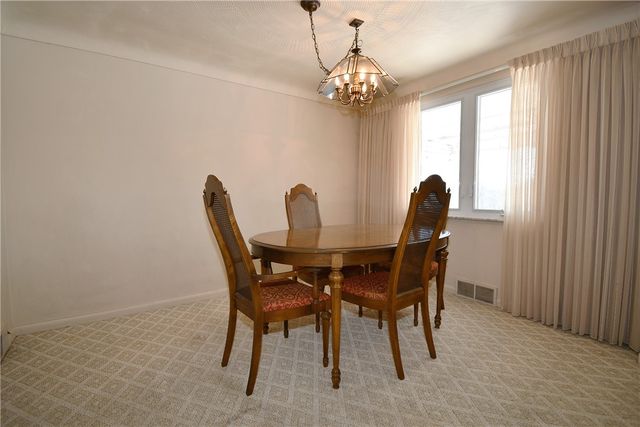 107 Queen Dr, Monroeville, PA 15146