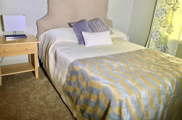 619 8th Street SE 115, Minneapolis, MN 55414