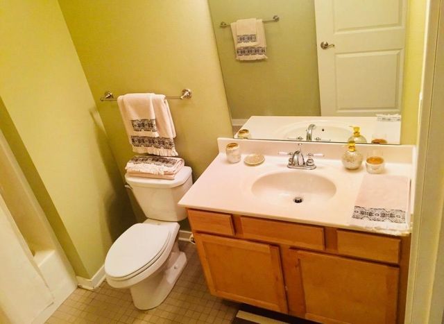 619 8th Street SE 115, Minneapolis, MN 55414