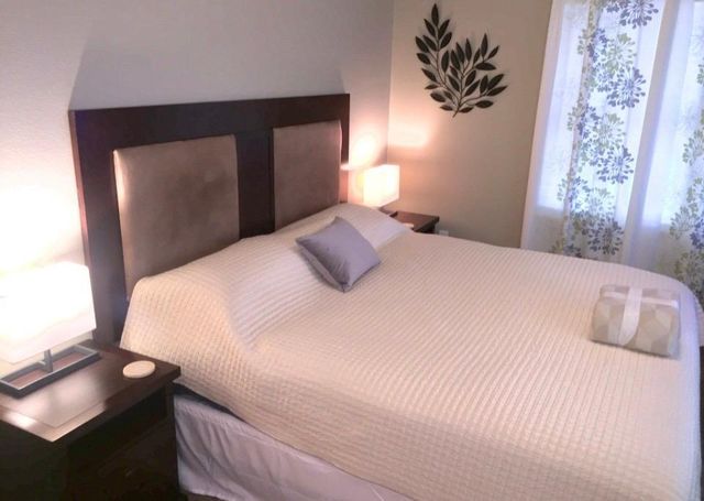 619 8th Street SE 115, Minneapolis, MN 55414