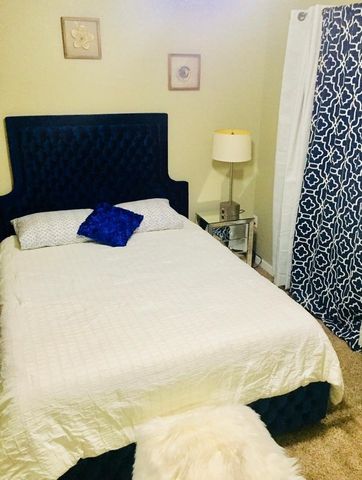 619 8th Street SE 115, Minneapolis, MN 55414