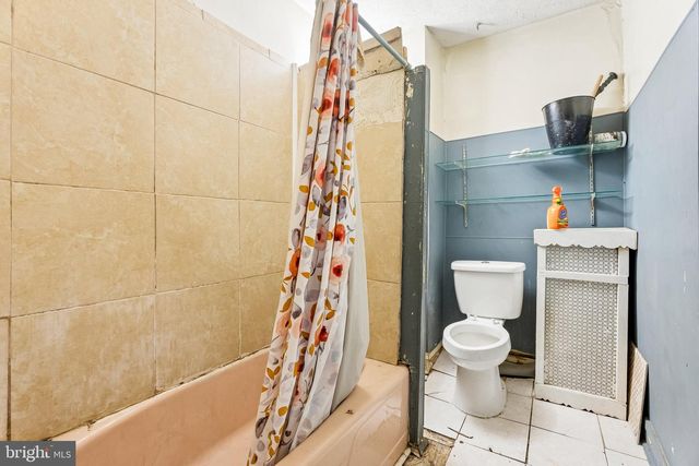 5424 RIDGEWOOD ST, Philadelphia, PA 19143
