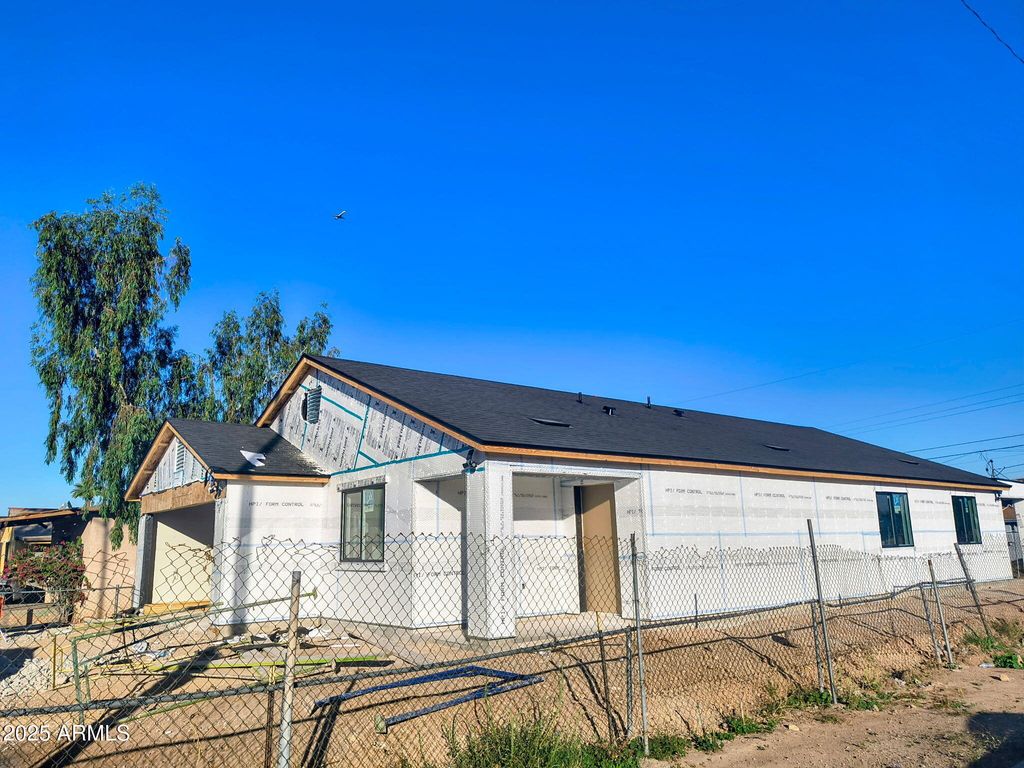 2002 W MARICOPA Street, Phoenix, AZ 85009