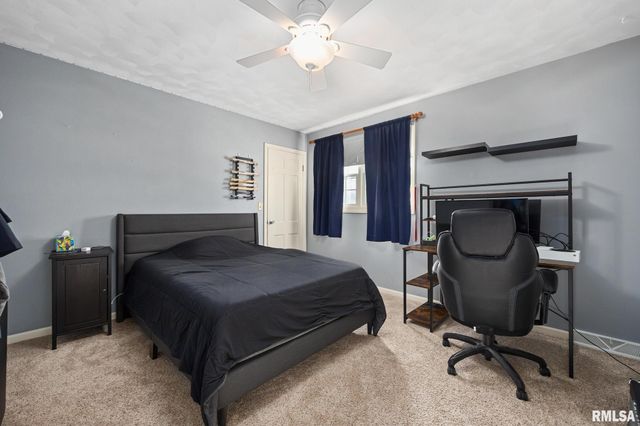 73 HICKORY RIDGE Drive, Morton, IL 61550