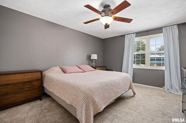 73 HICKORY RIDGE Drive, Morton, IL 61550