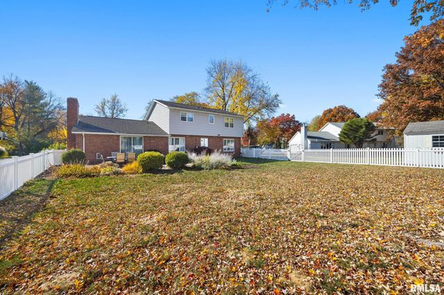 73 HICKORY RIDGE Drive, Morton, IL 61550