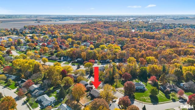 73 HICKORY RIDGE Drive, Morton, IL 61550