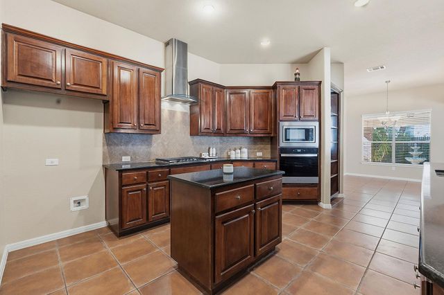 16305 Almaden DR, Austin, TX 78717