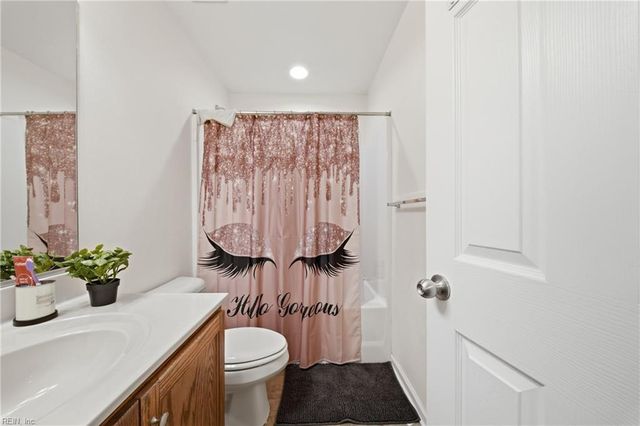 1616 Whittamore RD, Chesapeake, VA 23322
