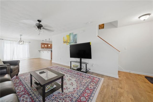 1616 Whittamore RD, Chesapeake, VA 23322