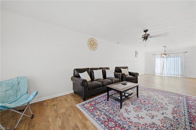 1616 Whittamore RD, Chesapeake, VA 23322