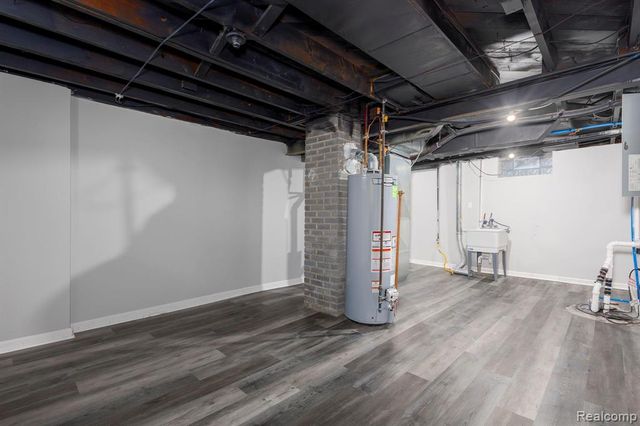 2108 E 4th Street, Royal Oak, MI 48067